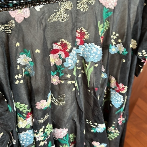 Mac Duggal EMBROIDERED BISHOP SLEEVE V NECK FLOWY GOWN size 4 $798 NEW - Picture 15 of 17